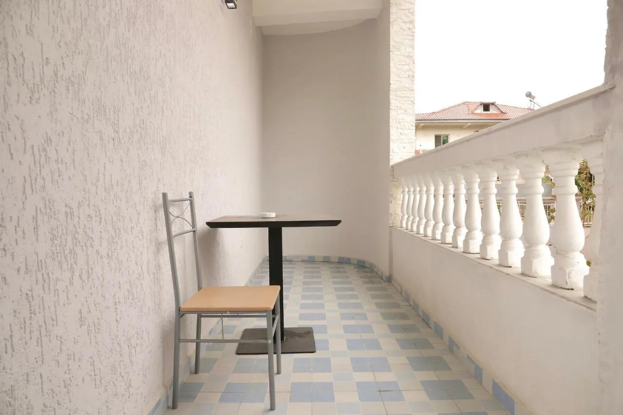 Apartment Flower Residence Tirana