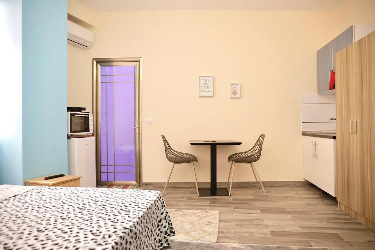 Apartment Flower Residence Tirana
